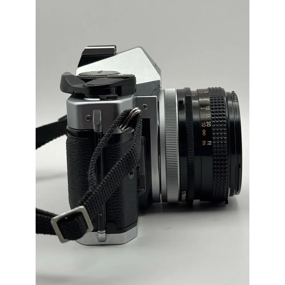 Canon AE-1 Program 35mm SLR Film Camera Manual Focus Vintage Camera Japan Used